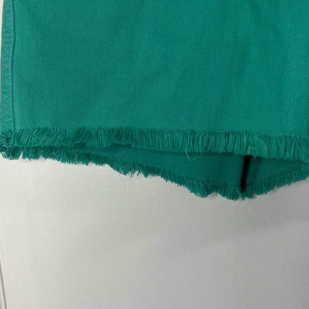 Judy Blue Summer Lovin Mid Rise Shorts - Picture 12 of 12
